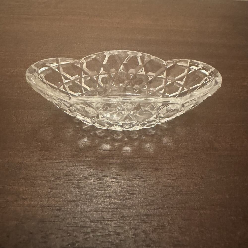 VTG‎ Salt Cellar Oval Clear Glass Open Starburst Star Trinket Dish Candy Bowl